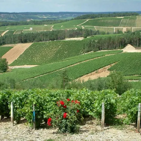 Holiday home Chez Karinette Les Rivieres-Henruel